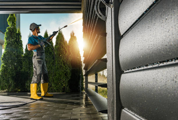 Best Garage Pressure Washing  in Rensselaer, IN